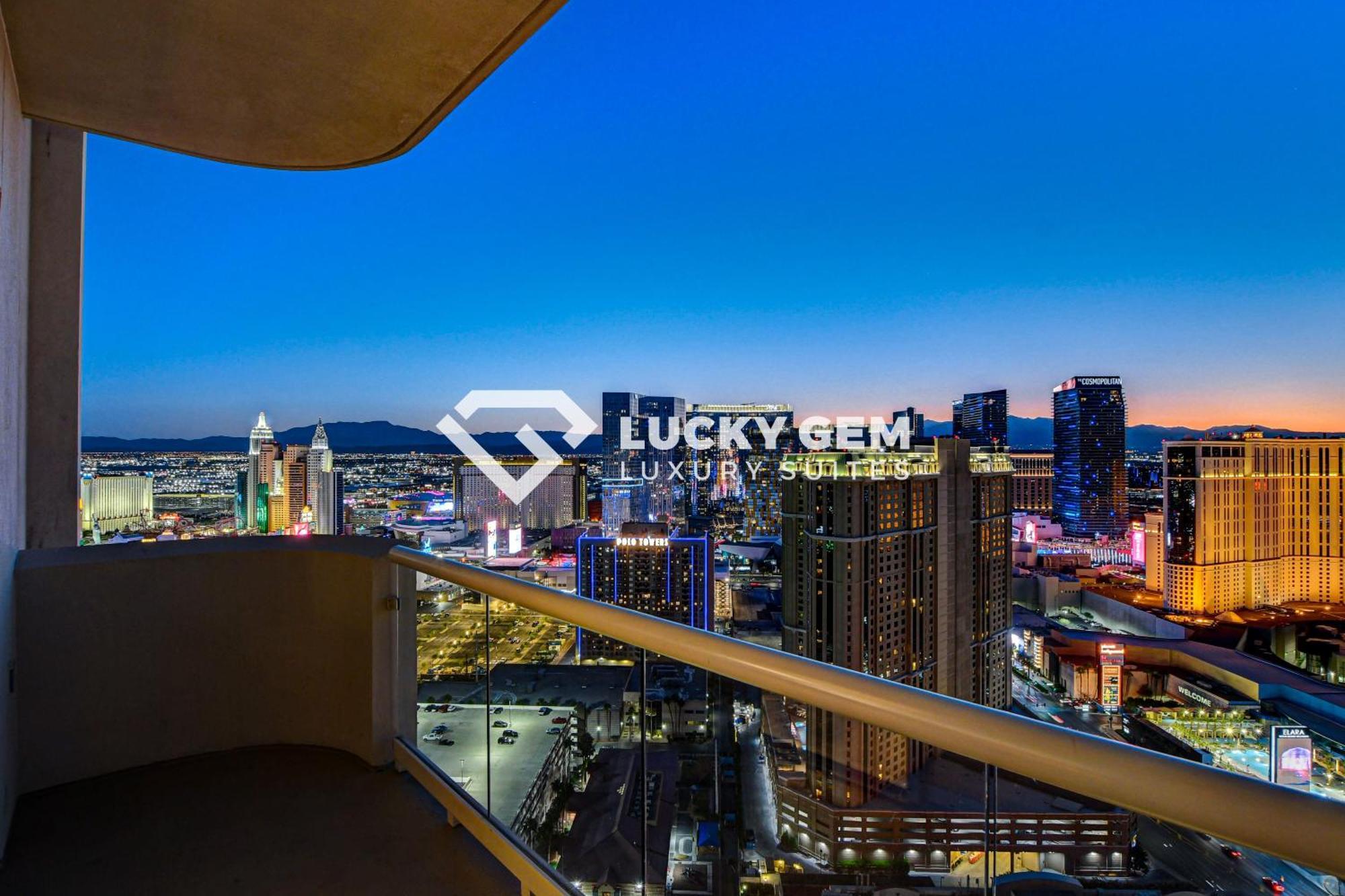 Lucky Gem Penthouse & Luxury Suites At Signature Resort, Balcony Strip View 3505 Las Vegas Exteriör bild